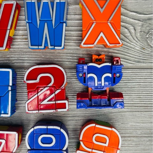 Vintage Lot of Transforming Alphabet Alphabot Robots Toy Educational Learning 34 - Picture 6 of 10
